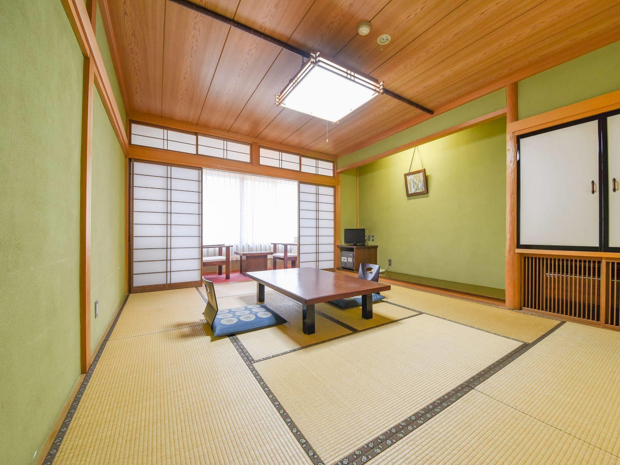 Aihokan Takayama  Exterior photo